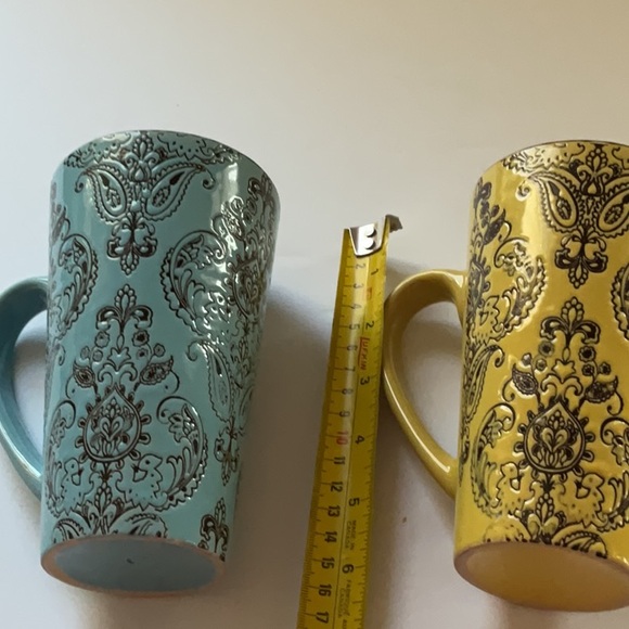Elegant Blue and Yellow Paisley Mugs - Picture 5 of 5
